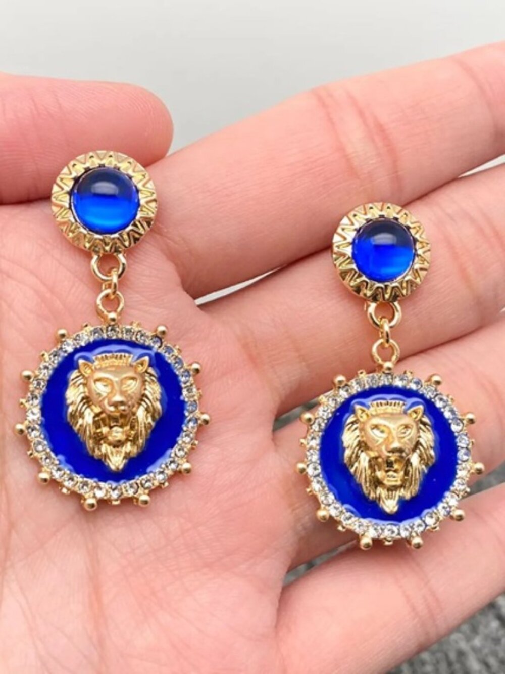 DESIGNER Mod/Contemporary Lion Gold Blue Cabochon Stone Clear Crystals Earrings